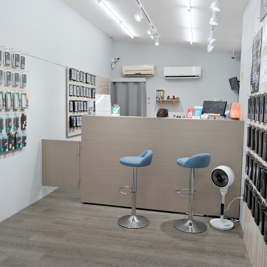 【樹林手機保護貼推薦】京展包膜樹林店～ 樹林平價保護貼、用剪刀大力敲都不會壞！手機保護貼、手機包膜推薦