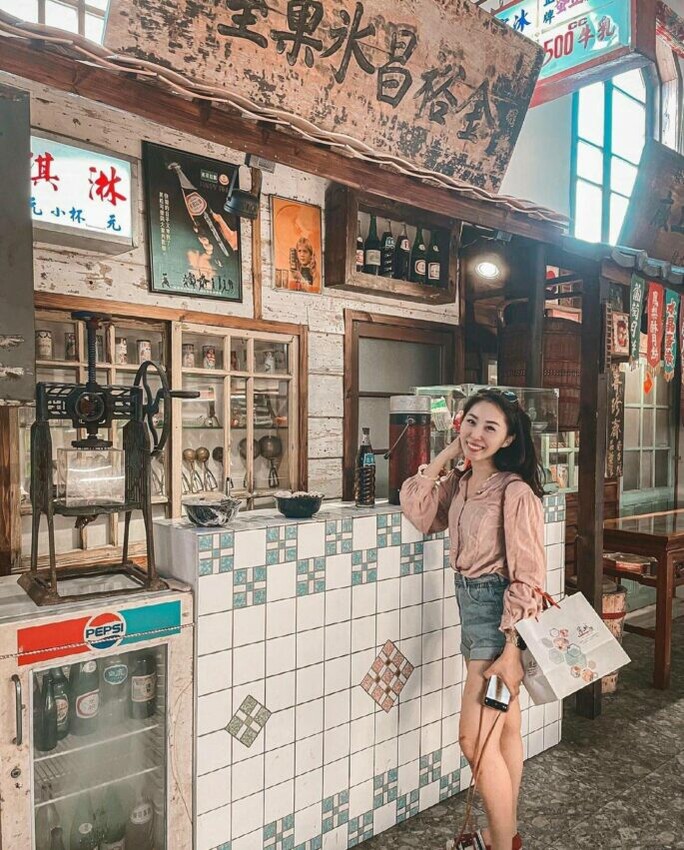 新竹室內景點|新竹雨天備案|風城之月懷舊主題餐廳