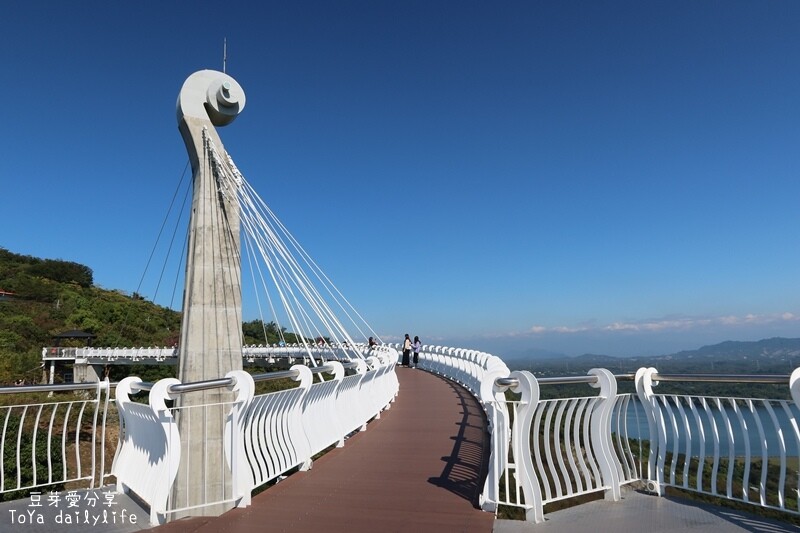 岡山之眼｜天空廊道俯瞰大高雄美景🌱豆芽愛玩在高雄