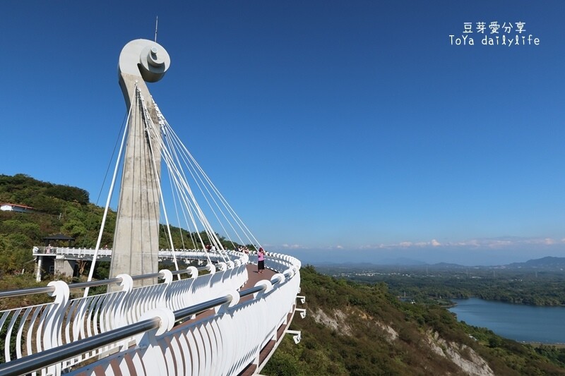 岡山之眼｜天空廊道俯瞰大高雄美景🌱豆芽愛玩在高雄