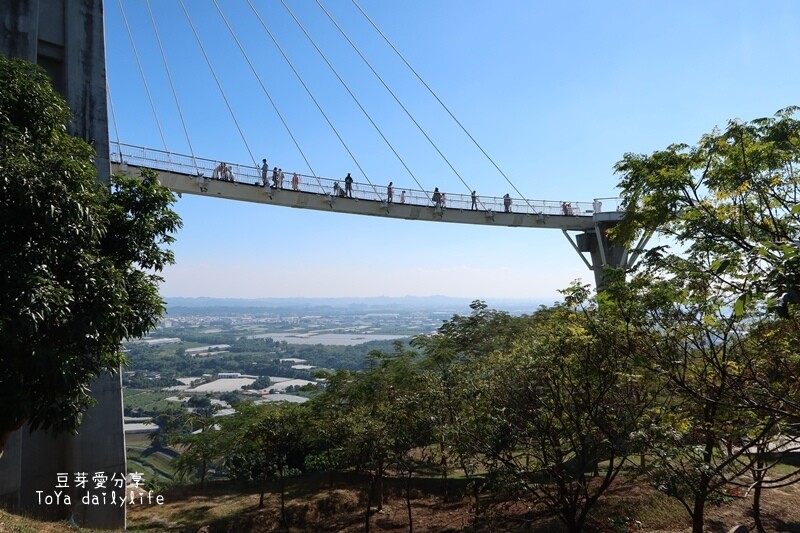 岡山之眼｜天空廊道俯瞰大高雄美景🌱豆芽愛玩在高雄