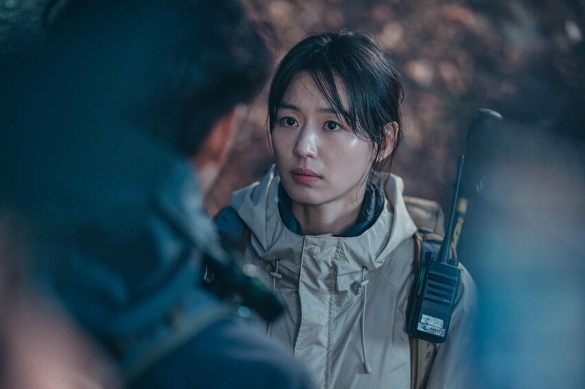 “智異山~給你的信號~” © ASTORY CO., LTD. & IQIYI INTERNATIONAL SINGAPORE PTE. LTD. 版權所有。