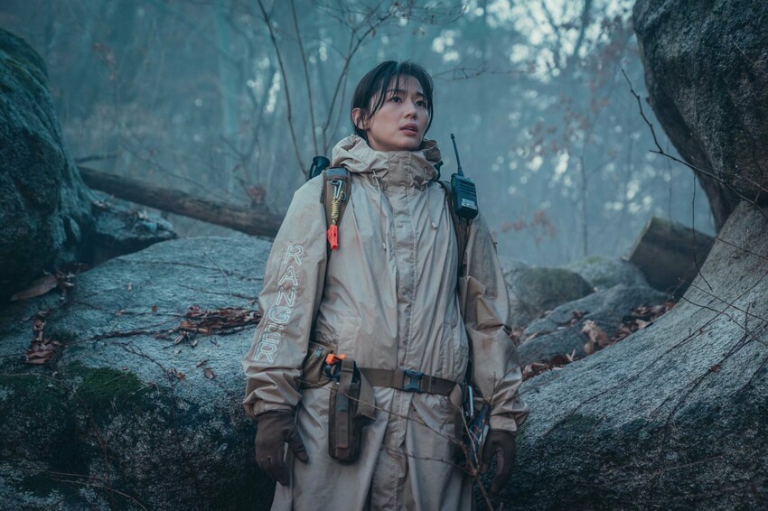 “智異山~給你的信號~” © ASTORY CO., LTD. & IQIYI INTERNATIONAL SINGAPORE PTE. LTD. 版權所有。