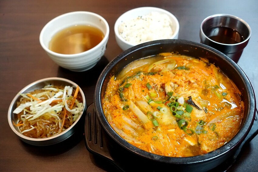 【臺北親子一日遊行程】台北車站周邊這樣玩-北門郵局/ 郵政博物館/北門/撫臺街洋樓/山小孩咖啡/麥食達韓式