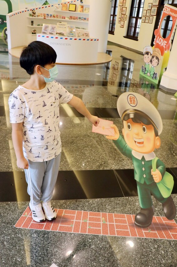 【臺北親子一日遊行程】台北車站周邊這樣玩-北門郵局/ 郵政博物館/北門/撫臺街洋樓/山小孩咖啡/麥食達韓式