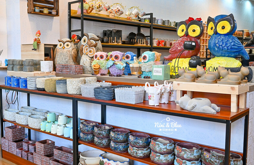 花媽生活工坊 | 雲林斗六日本陶瓷餐具、骨瓷杯、花器、多肉植物、生活雜貨小舖 @Nini and Blue  玩樂食記