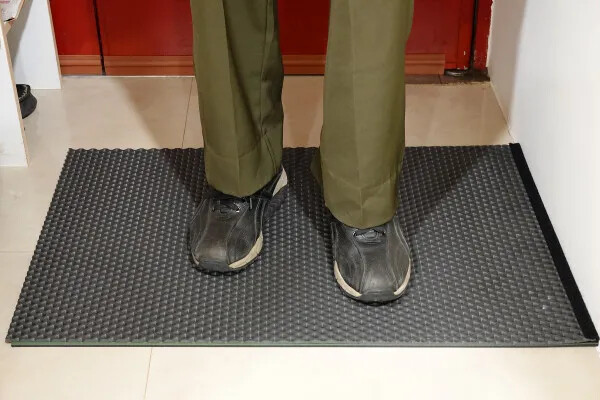 軟式珪藻土地墊推薦-怪獸居家生活軟式珪藻土評價,MIT專利軟式珪藻土踏墊,rubber anne軟式珪藻土開箱實測心得(含軟式軟式珪藻土地墊清洗)