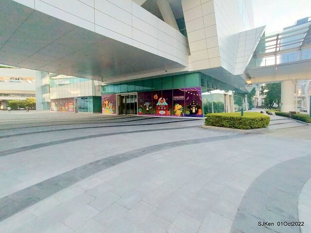 「中國信託金融園區」建築萬聖節裝飾 (Halloween decoration of ChinaTrust Financial Head office), Taipei, Taiwan, SJKen, 2022.10.07 - 10.31.