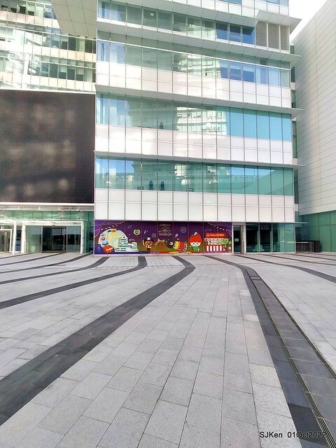 「中國信託金融園區」建築萬聖節裝飾 (Halloween decoration of ChinaTrust Financial Head office), Taipei, Taiwan, SJKen, 2022.10.07 - 10.31.