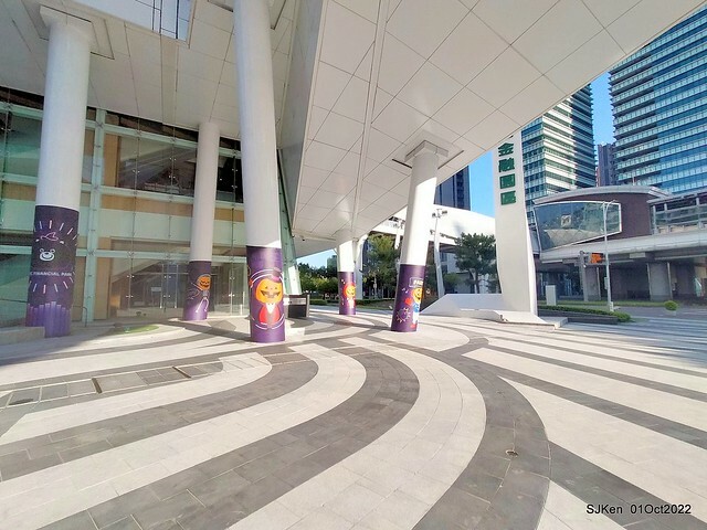 「中國信託金融園區」建築萬聖節裝飾 (Halloween decoration of ChinaTrust Financial Head office), Taipei, Taiwan, SJKen, 2022.10.07 - 10.31.