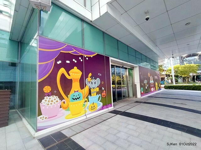 「中國信託金融園區」建築萬聖節裝飾 (Halloween decoration of ChinaTrust Financial Head office), Taipei, Taiwan, SJKen, 2022.10.07 - 10.31.