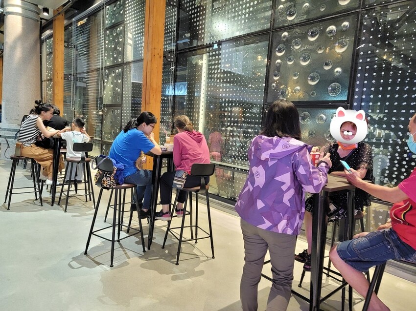 全台最美-高雄鼓山魚市場 (12).jpg