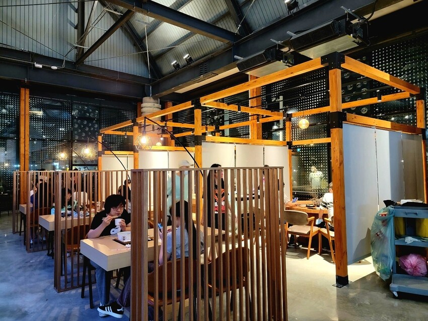 全台最美-高雄鼓山魚市場 (14).jpg