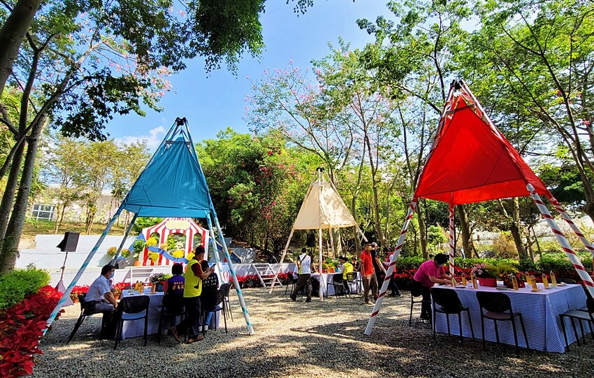 2022埔里花卉展強勢登場!波波草迷宮打卡必拍,以在地花卉結合兒童樂園為主題,假日市集、多肉DIY,不只是網美必拍,親子玩翻!