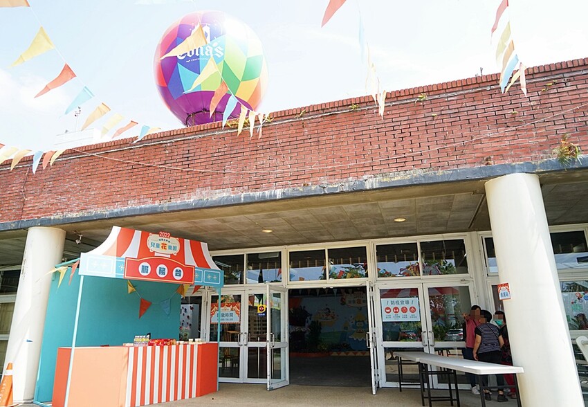 2022埔里花卉展強勢登場!波波草迷宮打卡必拍,以在地花卉結合兒童樂園為主題,假日市集、多肉DIY,不只是網美必拍,親子玩翻!