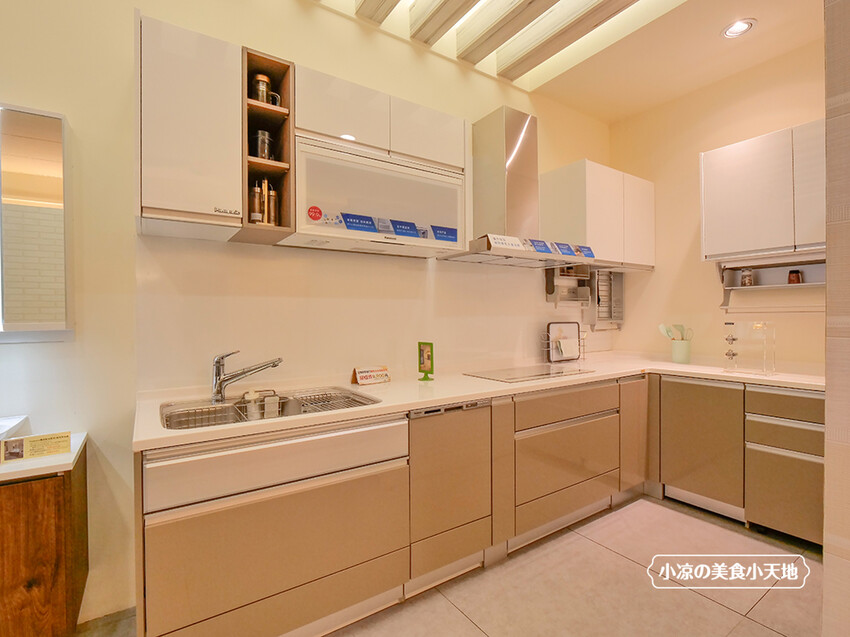 彰化崇維系統傢俱廚具週年慶,中部最大系統家具,各樣家具、沙發、名床、廚具通通有,超殺絕版價等你帶回家!