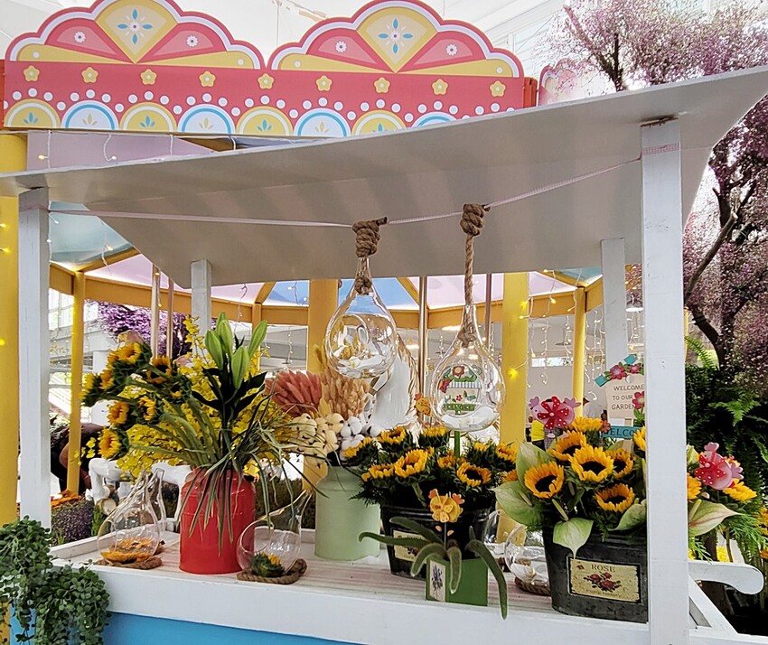 2022埔里花卉展強勢登場!波波草迷宮打卡必拍,以在地花卉結合兒童樂園為主題,假日市集、多肉DIY,不只是網美必拍,親子玩翻!