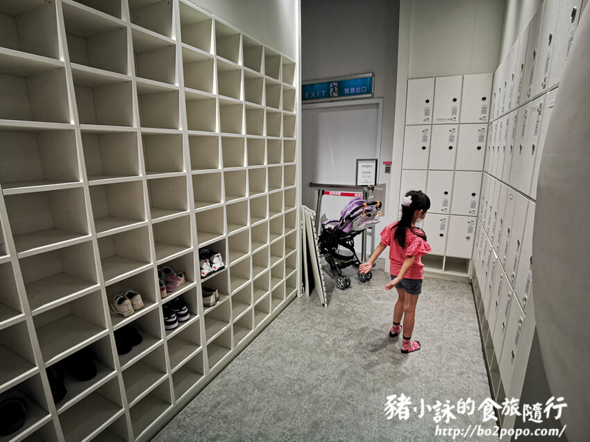 高雄。前鎮》建築樂園 – 高雄夢時代館(銀河時代)