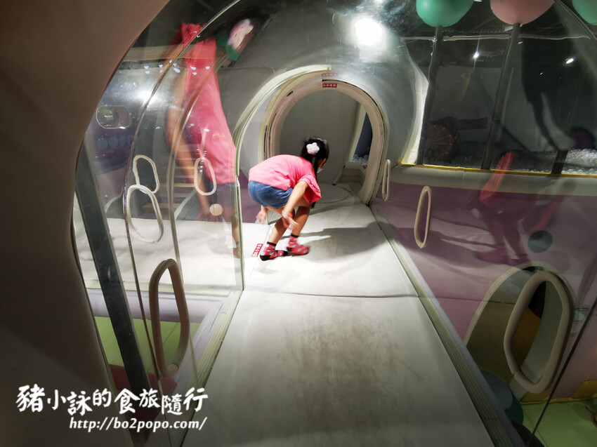 高雄。前鎮》建築樂園 – 高雄夢時代館(銀河時代)