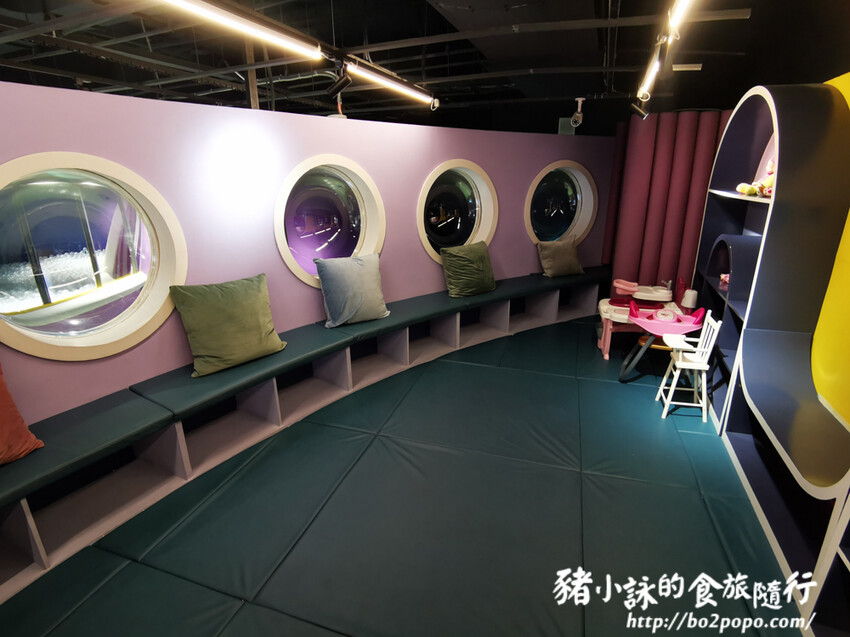 高雄。前鎮》建築樂園 – 高雄夢時代館(銀河時代)