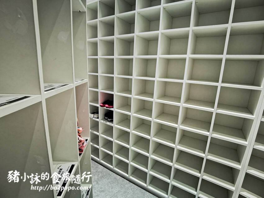 高雄。前鎮》建築樂園 – 高雄夢時代館(銀河時代)