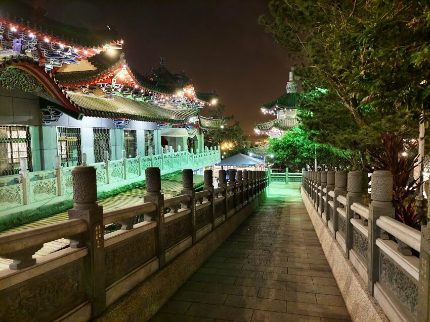 【南投景點】埔里地母廟．絕美IG打卡熱點，白天夜晚都很美!