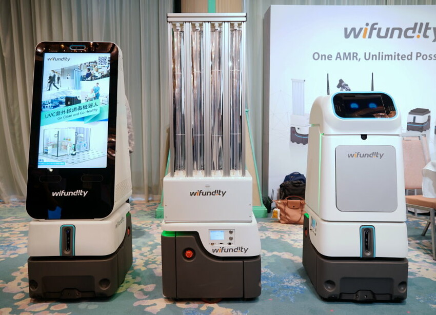 【活動】服務型機器人旅宿應用示範團隊啟動大會．會坐電梯的機器人功能超強大!