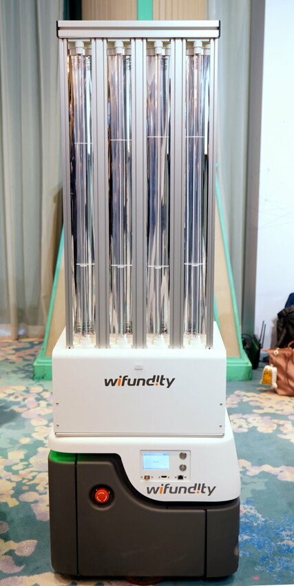 【活動】服務型機器人旅宿應用示範團隊啟動大會．會坐電梯的機器人功能超強大!