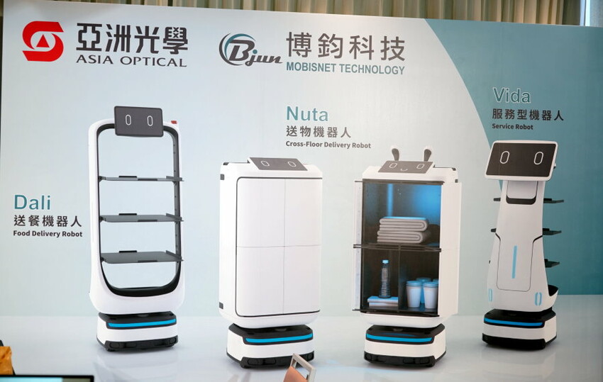 【活動】服務型機器人旅宿應用示範團隊啟動大會．會坐電梯的機器人功能超強大!