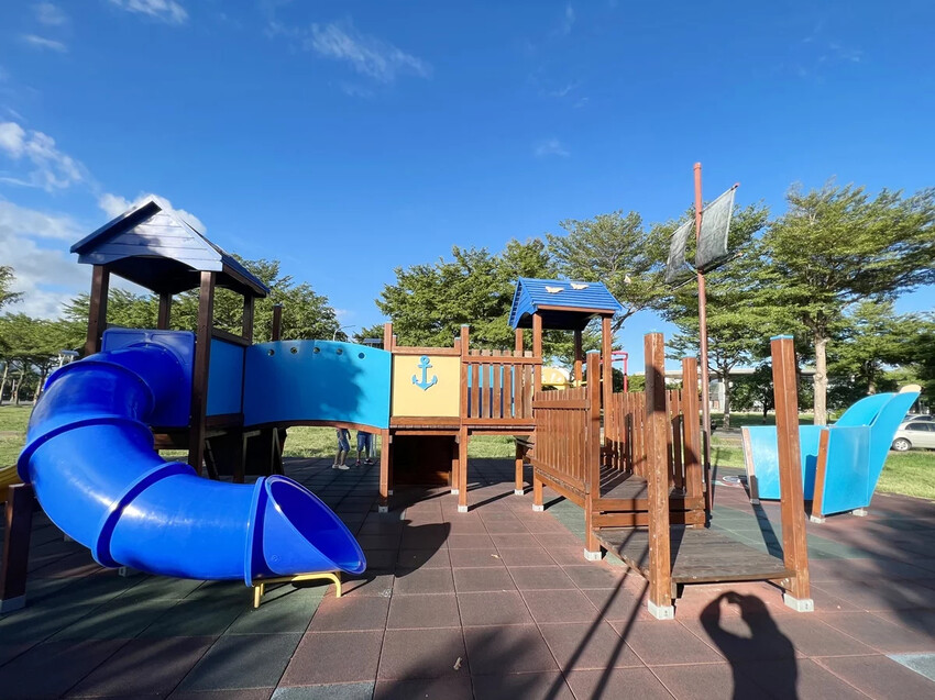 台東|台東兒童公園(生日蛋糕公園)超好玩海盜船溜滑梯!