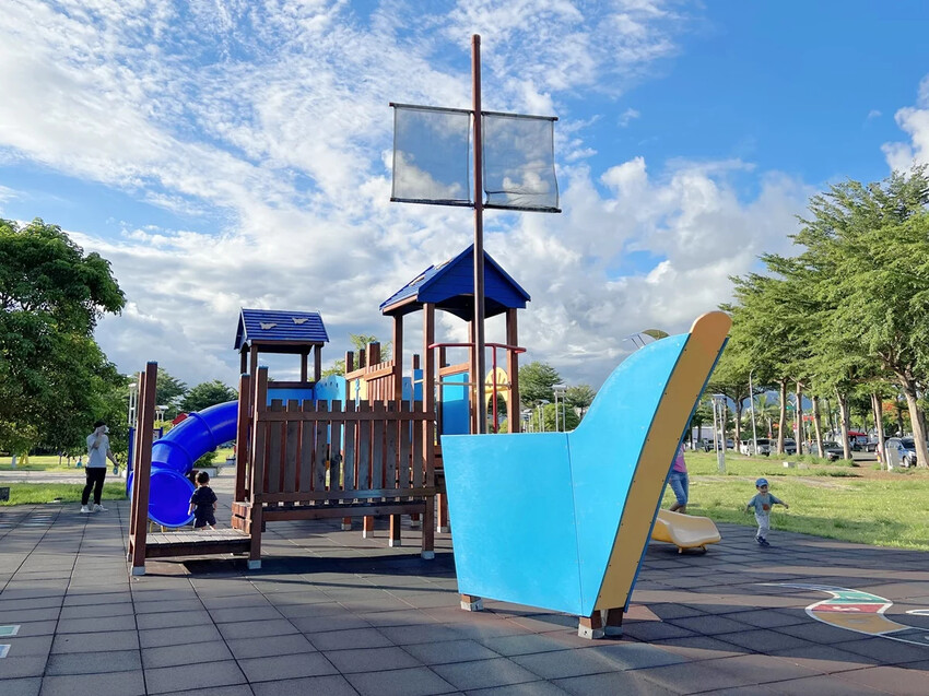 台東|台東兒童公園(生日蛋糕公園)超好玩海盜船溜滑梯!