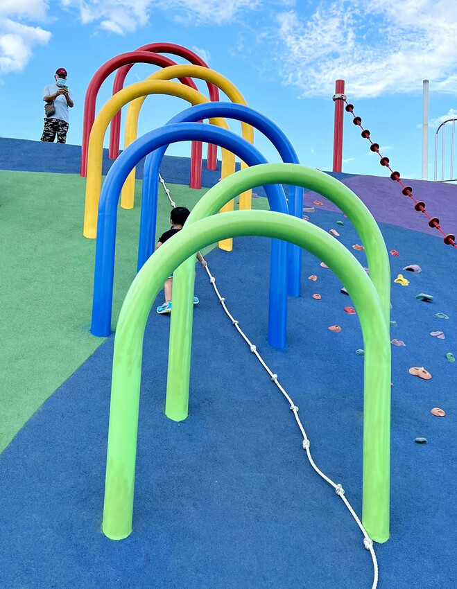 花蓮|東大門綠地共融公園 隱身於夜市超好玩公園