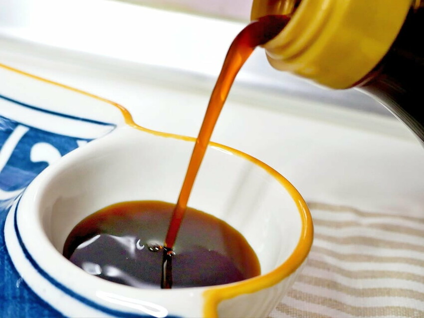 |醬油伴手禮推薦|悅善廚 昆布香菇黑豆醬油,感受傳統手工純釀造,無添加.自然120天熟成好滋味!