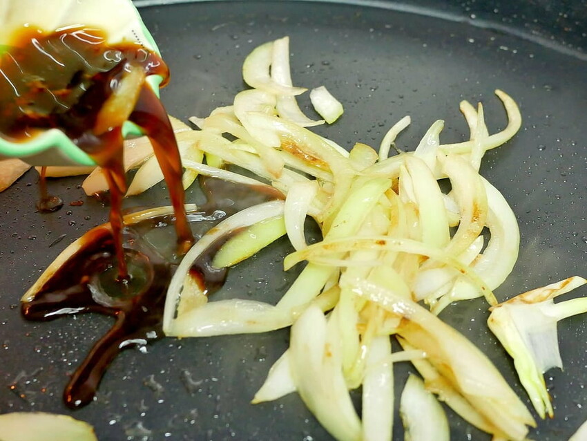 |醬油伴手禮推薦|悅善廚 昆布香菇黑豆醬油,感受傳統手工純釀造,無添加.自然120天熟成好滋味!