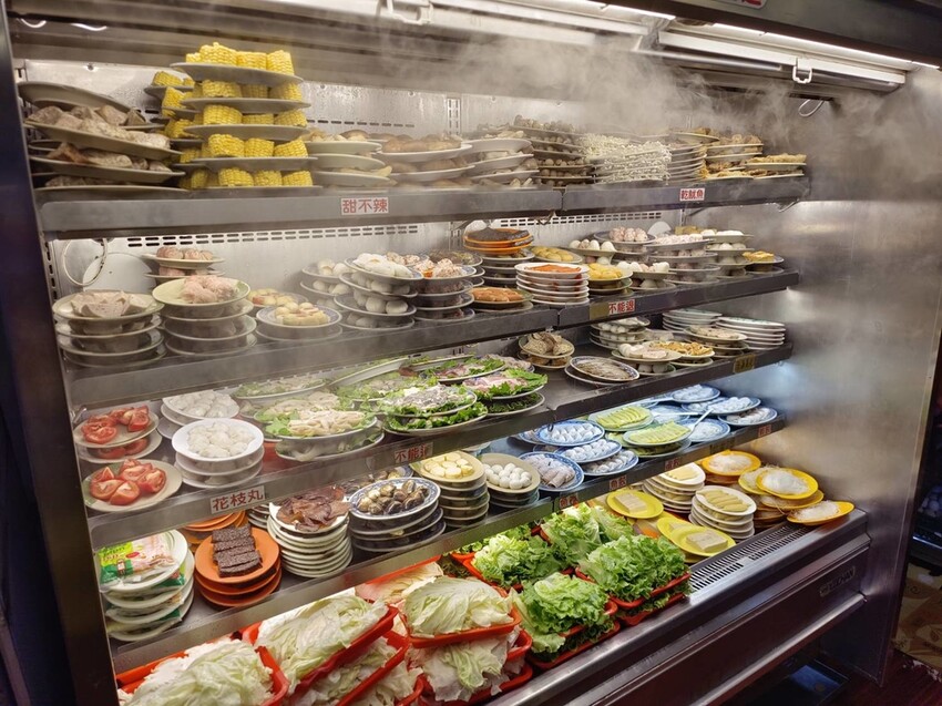 【基隆】姜子寮步道。小百岳no.11。山頂360度環景超美的+義美石頭火鍋