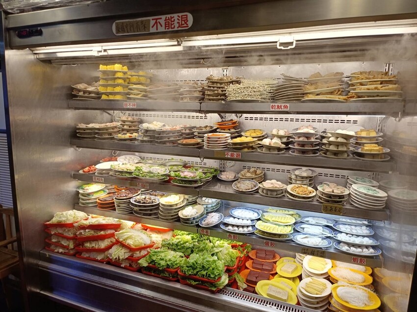 【基隆】姜子寮步道。小百岳no.11。山頂360度環景超美的+義美石頭火鍋