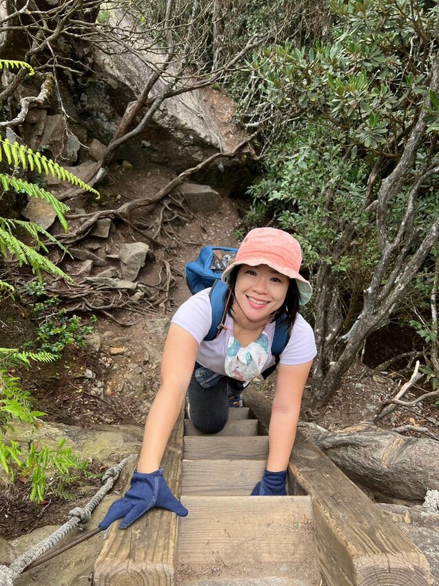 【台中】鳶嘴山+捎來步道。貓咪巴蕊初登鳶嘴山。標高2180中級山。懼高者體驗心得分享
