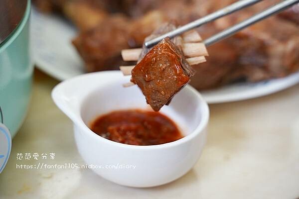 【宅配美食】曾佳羊肉爐 羊肉大塊，份量多，不添加人工香料及大骨份，宅在家隨時都能開鍋 (7).JPG