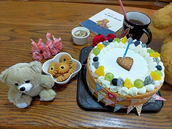 16雄蛋糕.jpg
