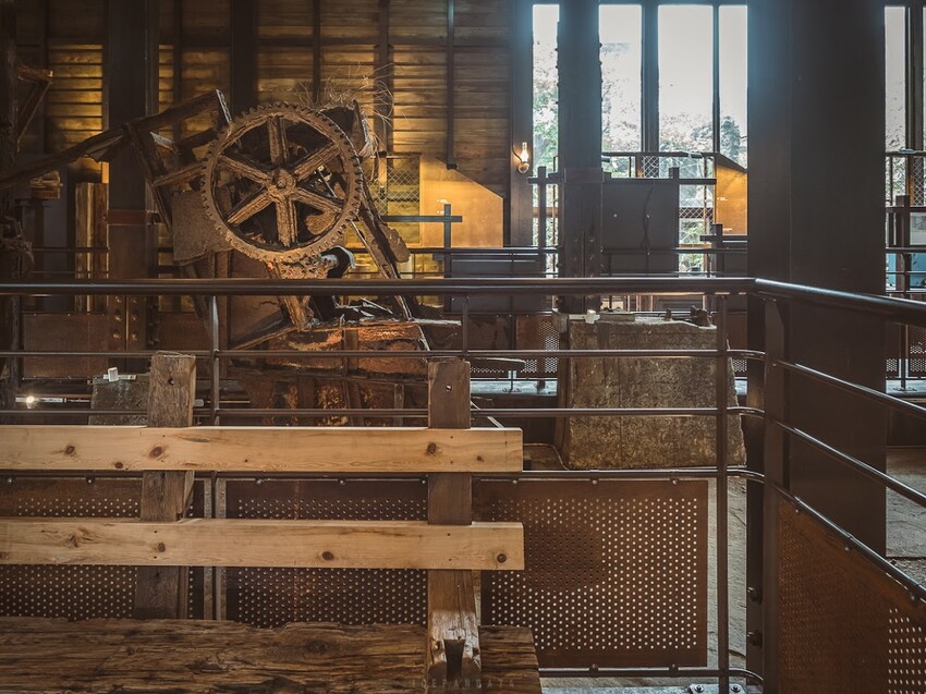 猴硐新景點︱讓貓村不只是貓村，室內美到不像展覽館的瑞三整煤廠