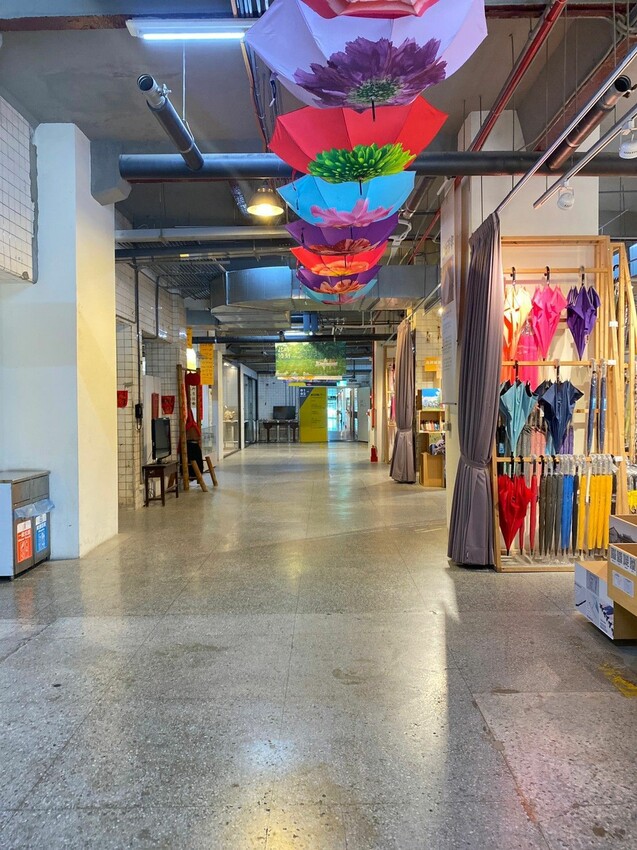 [台中展覽] 此時彼刻-國際插畫暨文資插畫展｜超夢幻花花隧道｜即日起～10/30止｜透過藝術 展現出生命中重要的時刻！ - 萍姐愛分享