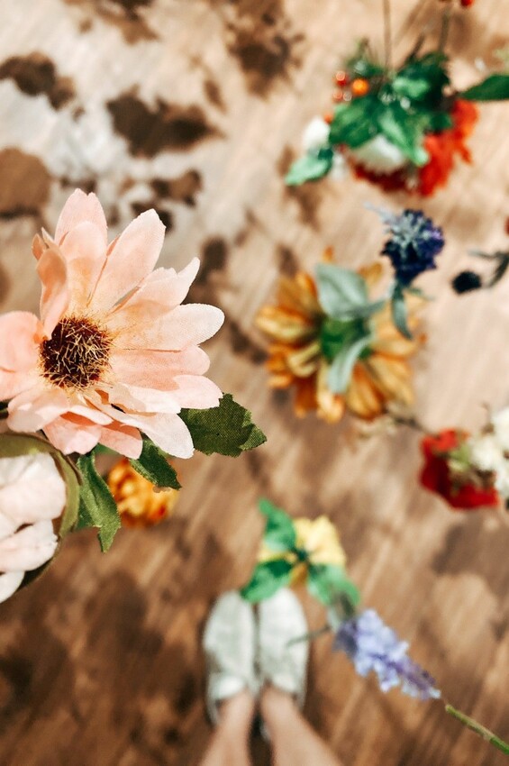 [台中展覽] 此時彼刻-國際插畫暨文資插畫展｜超夢幻花花隧道｜即日起～10/30止｜透過藝術 展現出生命中重要的時刻！ - 萍姐愛分享