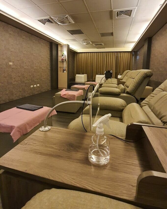 台中按摩推薦｜足間足體養生按摩館從事足體按摩，已有二十五年的經驗，靠著客人的口碑，在如雨後春筍的台中按摩會館中，佔有一席之地。