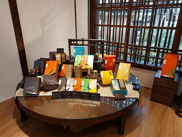 台北最新熱門景點!【榕錦時光生活園區】-原臺北刑務所官舍,整排日式建築結合多家品牌形成複合式聚落