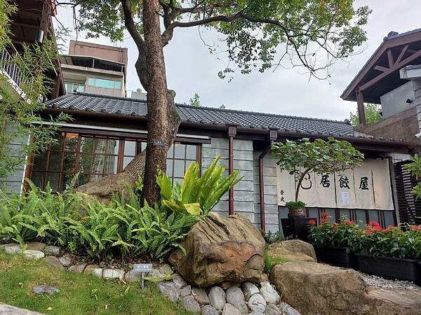 台北最新熱門景點!【榕錦時光生活園區】-原臺北刑務所官舍,整排日式建築結合多家品牌形成複合式聚落