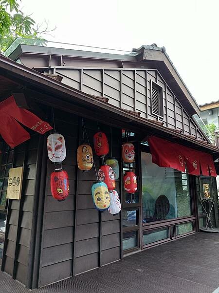 台北最新熱門景點!【榕錦時光生活園區】-原臺北刑務所官舍,整排日式建築結合多家品牌形成複合式聚落