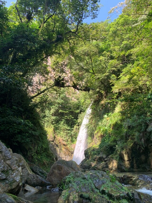 【宜蘭南澳】金岳瀑布溯溪，好山好水好風景 | 水上活動好選擇