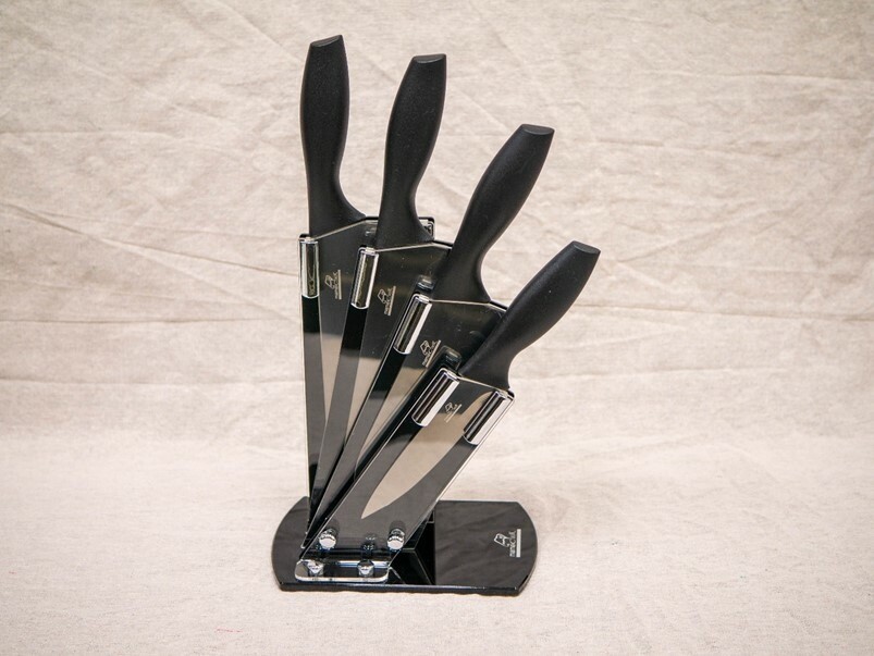 【開箱】義大利MamaCook廚神系列-黑鑽鈦晶鋼4刀5件組，一組刀具滿足日常料理所需！