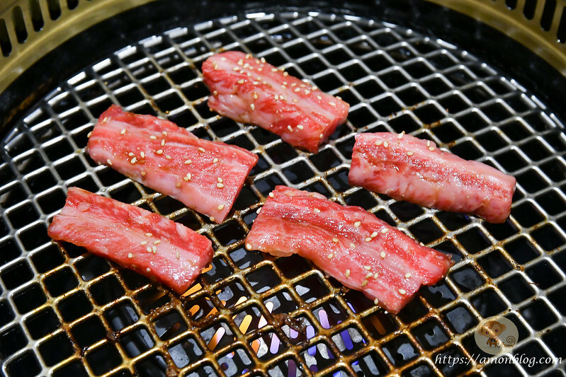 (京都車站美食)弘燒肉京都站前店|京都高CP值人氣燒肉店，和牛肉質鮮美好吃，京都燒肉就吃這間