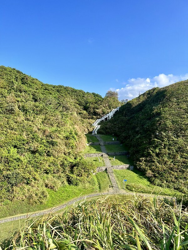 【台灣，基隆市，中正區】看海，看山都好美的忘憂谷（忘幽谷）；有種一秒鐘到日本禮文島的錯覺！！（基隆景